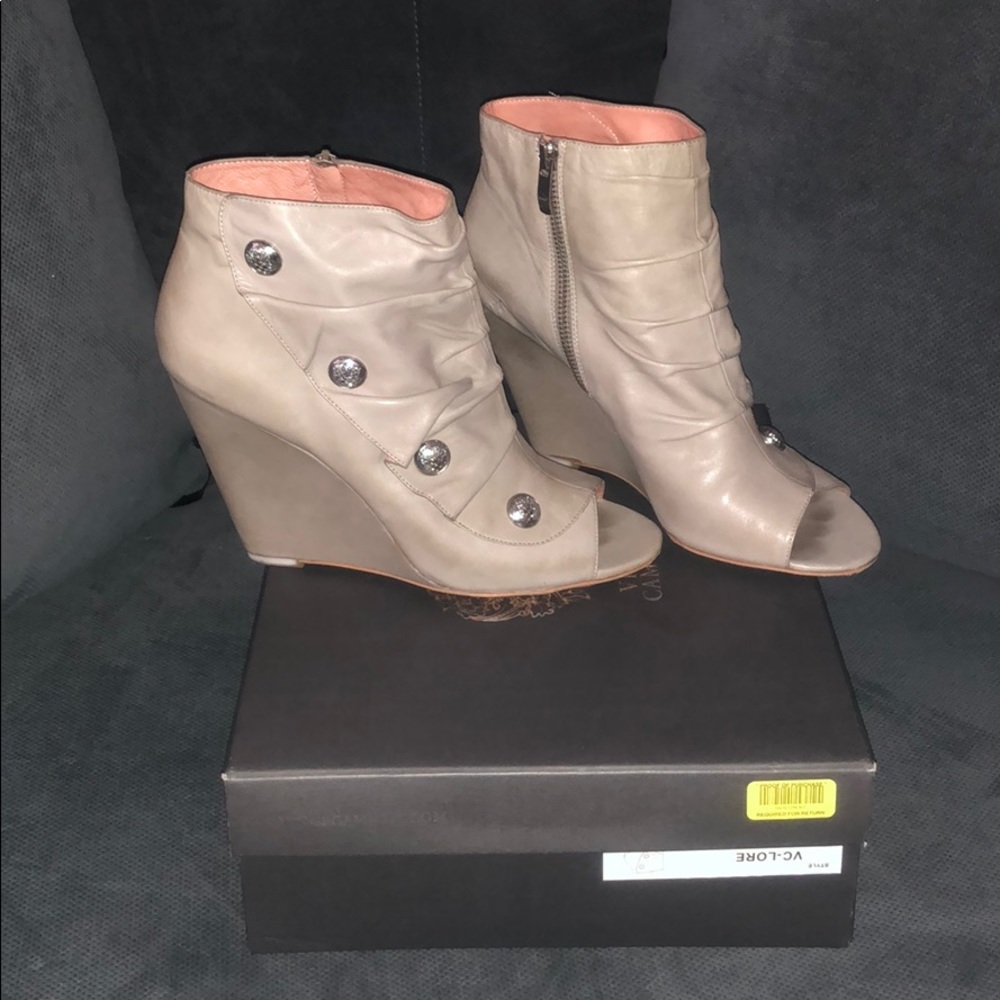 Vince Camuto